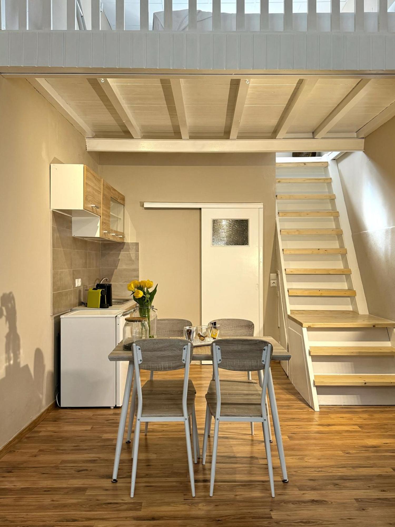 Opora Apartment Ermoupoli Exterior photo